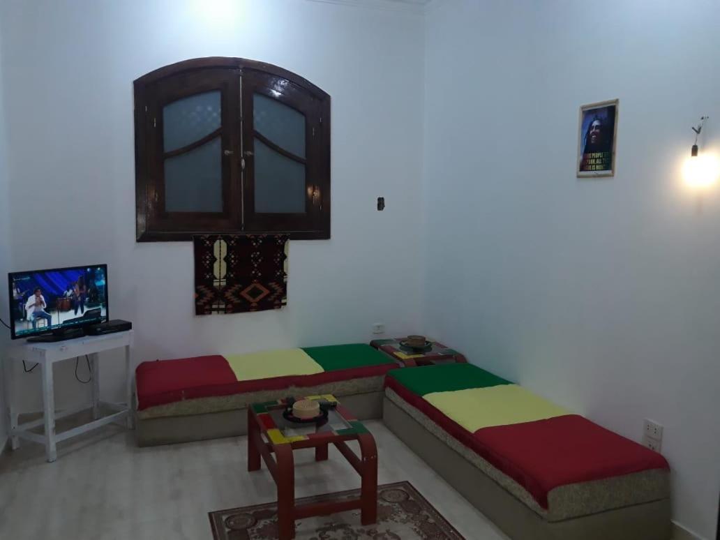 Peace & Freedom Guesthouse & Restaurant Luxor Luaran gambar